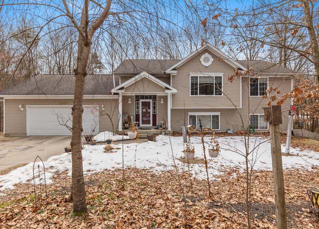 Property at 10628 Blue Spruce Dr NE, Rockford, MI 49341, 4 beds, 2 baths