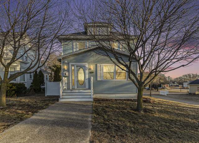 Property at 723 Grant Ave, Grand Haven, MI 49417, 3 beds, 2 baths