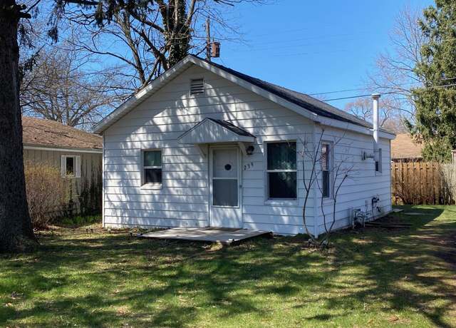 Property at 239 Ward Ave, St. Joseph, MI 49085, 2 beds, 1 bath