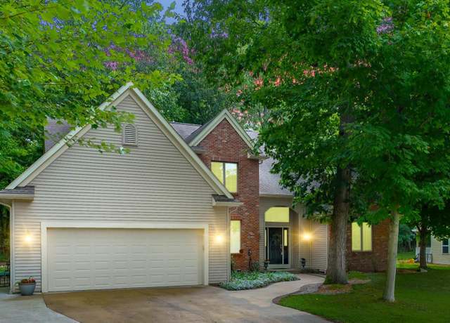 Property at 10051 Tuscany Ct, Portage, MI 49024, 4 beds, 3.5 baths