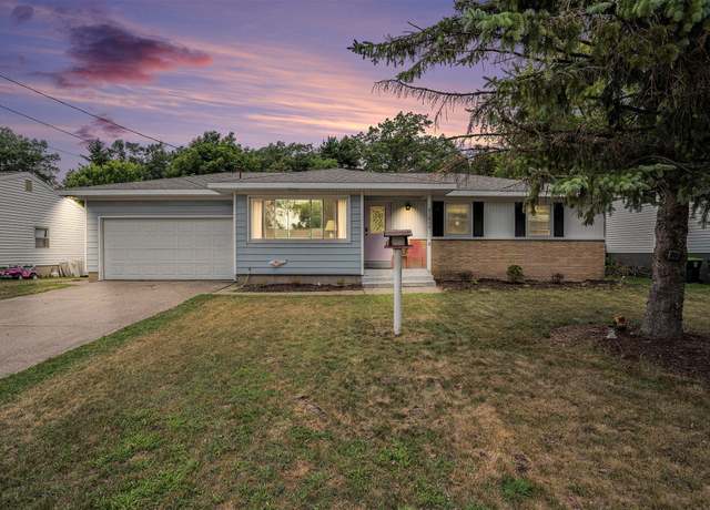Property at 1914 Castle Ave, Norton Shores, MI 49441, 3 beds, 1.5 baths