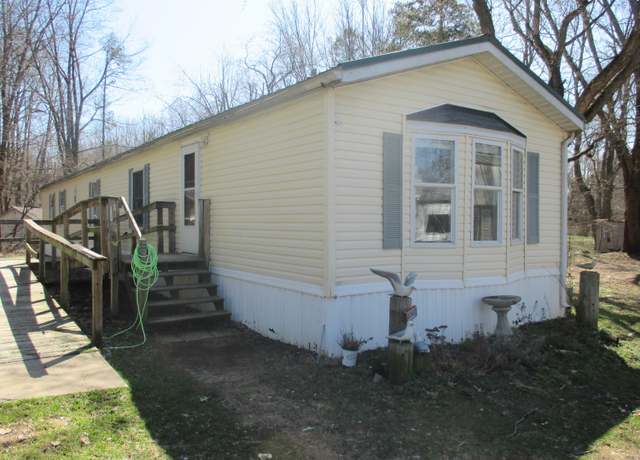 Property at 35345 Sweet Lake Dr, Gobles, MI 49055, 2 beds, 2 baths