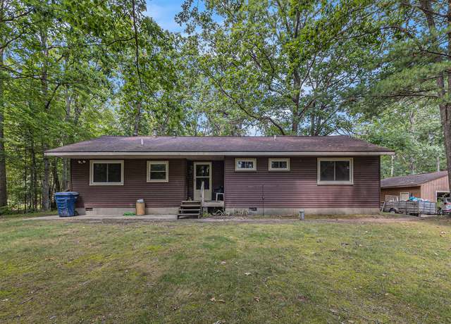 Property at 13987 Hickory Rd, Fruitport, MI 49415, 3 beds, 1.5 baths