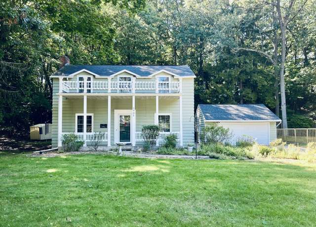 Property at 1905 Crestwood Ln, Norton Shores, MI 49441, 5 beds, 2 baths