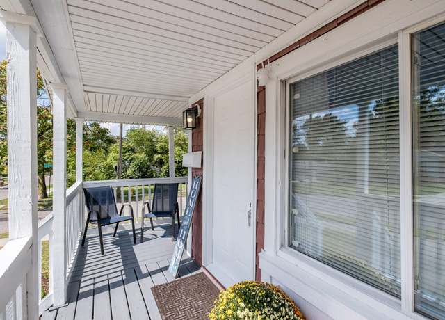 Property at 187 Wall St, Pontiac, MI 48342, 3 beds, 1 bath