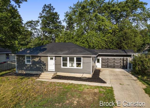 Property at 5085 Gay St, Norton Shores, MI 49441, 3 beds, 2 baths