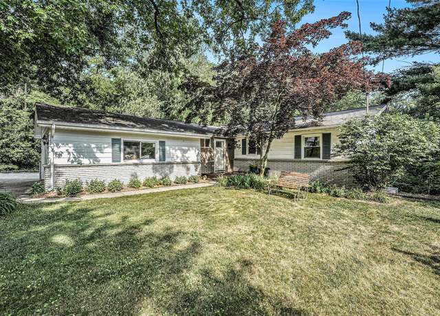 Property at 4649 Northview Ave NE, Grand Rapids, MI 49525, 5 beds, 3 baths