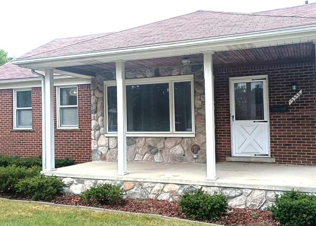 Property at 13358 Veronica St, Southgate, MI 48195, 3 beds, 1 bath