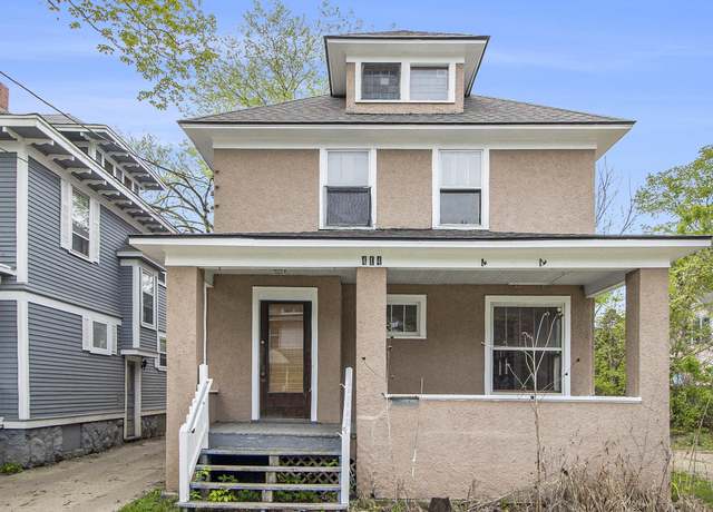Property at 414 Davis St, Kalamazoo, MI 49007, 5 beds, 1.5 baths