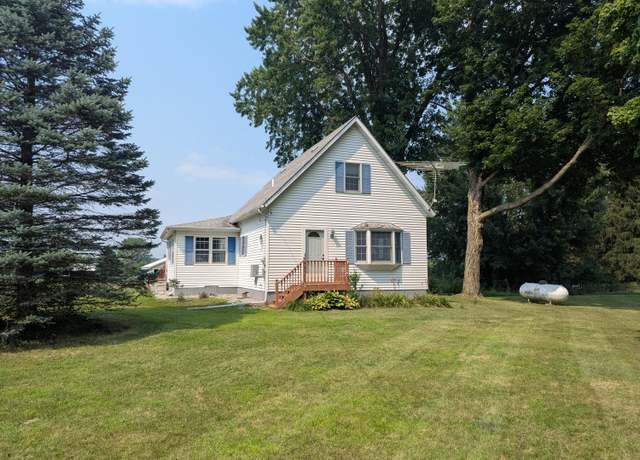 Property at 59788 4th Ave, Grand Junction, MI 49056, 3 beds, 1.5 baths