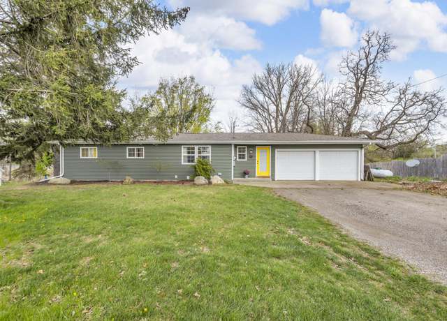 Property at 11050 Erie Road Rd, Parma, MI 49269, 4 beds, 3 baths