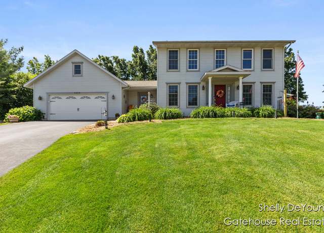Property at 6824 Hermoso Ct NE, Rockford, MI 49341, 3 beds, 2.5 baths