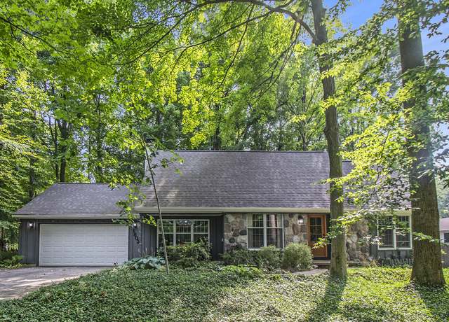 Property at 1802 Tupelo Trl, Holt, MI 48842, 3 beds, 2.5 baths