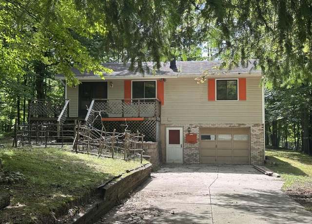 Property at 9524 Calgary Dr S, Canadian Lakes, MI 49346, 2 beds, 1 bath