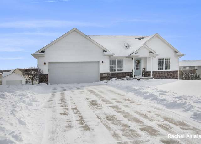 Property at 2120 Crystalstone Ct SE, Caledonia, MI 49316, 3 beds, 2.5 baths