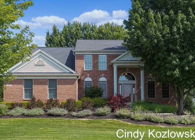 Property at 4423 Canterwood Dr NE, Ada, MI 49301, 4 beds, 3 baths