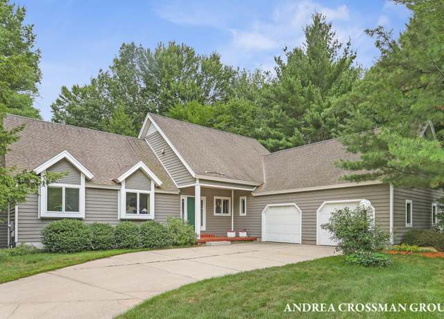 Property at 17220 Quail Creek Dr, Spring Lake, MI 49456, 4 beds, 2.5 baths