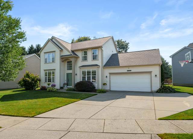 Property at 7198 Bolingbrook Dr, Portage, MI 49024, 4 beds, 3.5 baths
