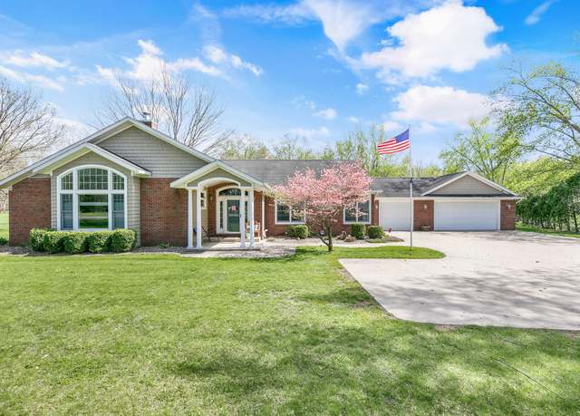 Property at 10761 Riverside Dr, White Pigeon, MI 49099, 4 beds, 2.5 baths