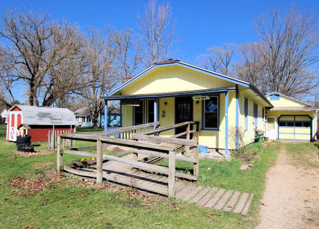 Property at 48 N North St, White Cloud, MI 49349, 3 beds, 1 bath