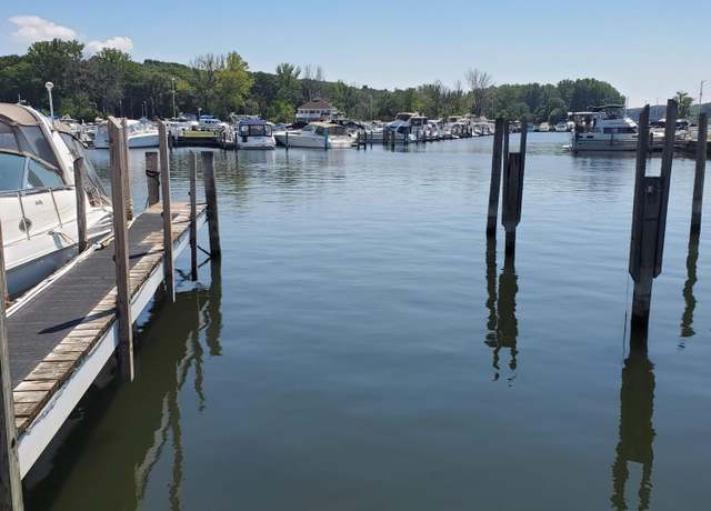 Property at 1000 Riverview Dr #4, Benton Harbor, MI 49022