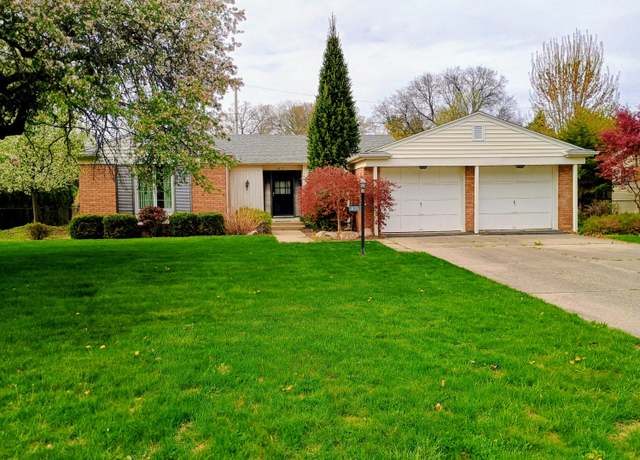 Property at 1635 Woodside Dr, East Lansing, MI 48823, 3 beds, 2.5 baths