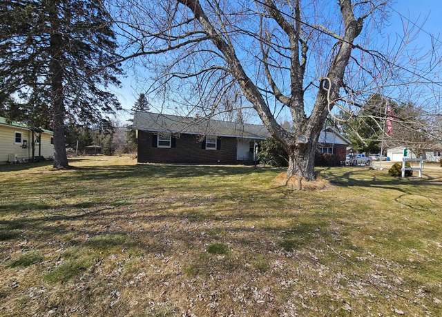 Property at 81 S Maple St, White Cloud, MI 49349, 3 beds, 2 baths