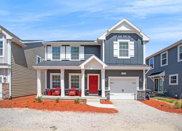Property at 333 Ash St, South Haven, MI 49090, 5 beds, 4.5 baths