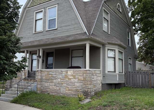 Property at 614 Sheldon Ave SE, Grand Rapids, MI 49503, 3 beds, 1.5 baths