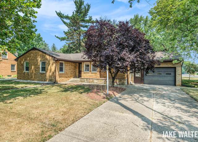 Property at 4351 40th St SW, Grandville, MI 49418, 3 beds, 2 baths