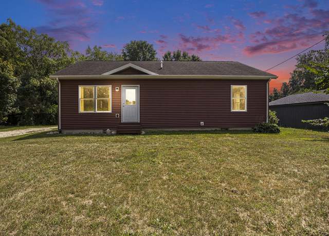 Property at 2160 114th Ave, Allegan, MI 49010, 3 beds, 2 baths