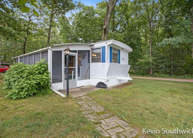 Property at 8176 W Pine Gove Beach Dr, Baldwin, MI 49304, 2 beds, 1 bath