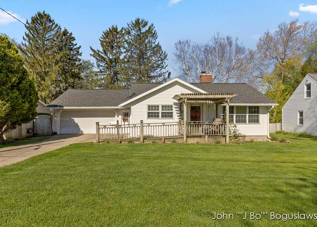 Property at 1017 Pearl St, Belding, MI 48809, 2 beds, 2 baths