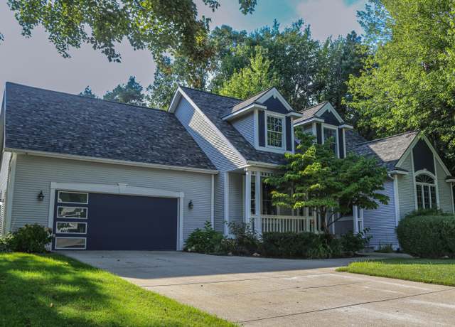 Property at 15130 Wildfield Dr, Spring Lake, MI 49456, 5 beds, 3.5 baths