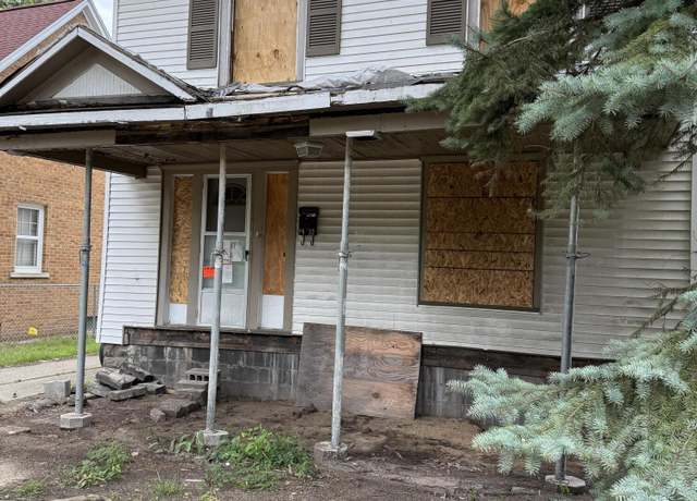 Property at 2932 5th St, Muskegon Heights, MI 49444, 5 beds, 2 baths