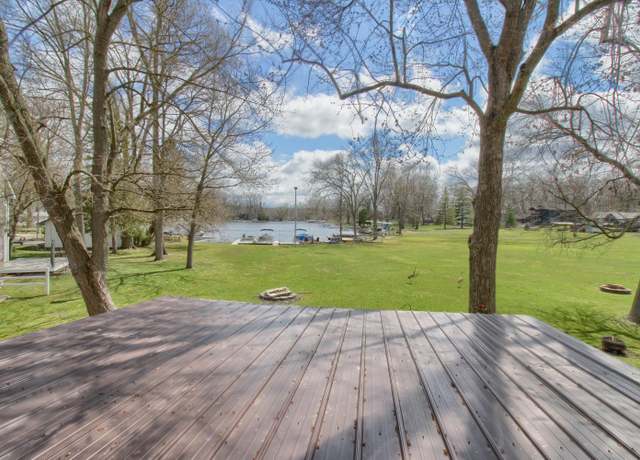 Property at 4790 Downing Drive Dr, Pinckney, MI 48169, 5 beds, 3 baths