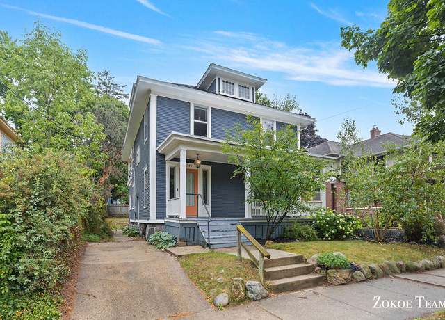 Property at 240 Calkins Ave SE, Grand Rapids, MI 49506, 4 beds, 1.5 baths