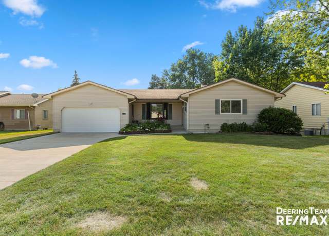 Property at 2565 De Laat Ave SW, Wyoming, MI 49519, 4 beds, 2.5 baths