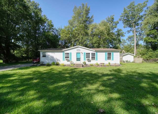 Property at 108 S Cove St, Jackson, MI 49203, 3 beds, 2 baths