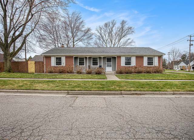 Property at 822 Aberdeen St NE, Grand Rapids, MI 49505, 3 beds, 2 baths