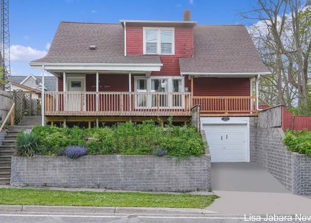 Property at 205 N Franklin St, Greenville, MI 48838, 4 beds, 1.5 baths