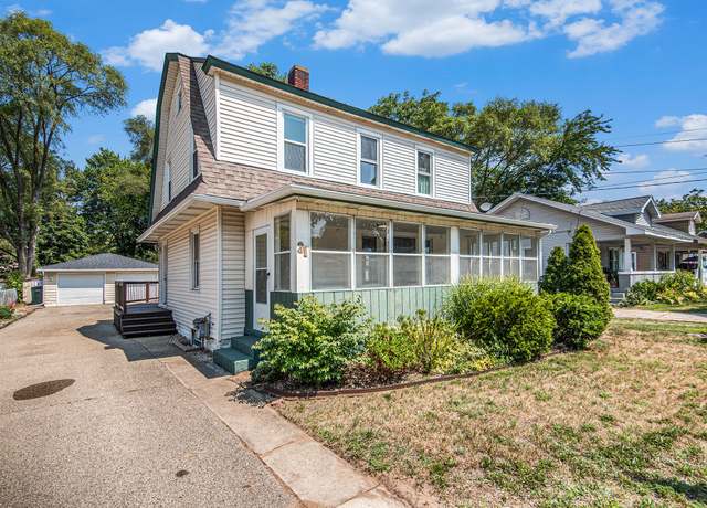 Property at 31 32nd St SE, Wyoming, MI 49548, 3 beds, 2 baths