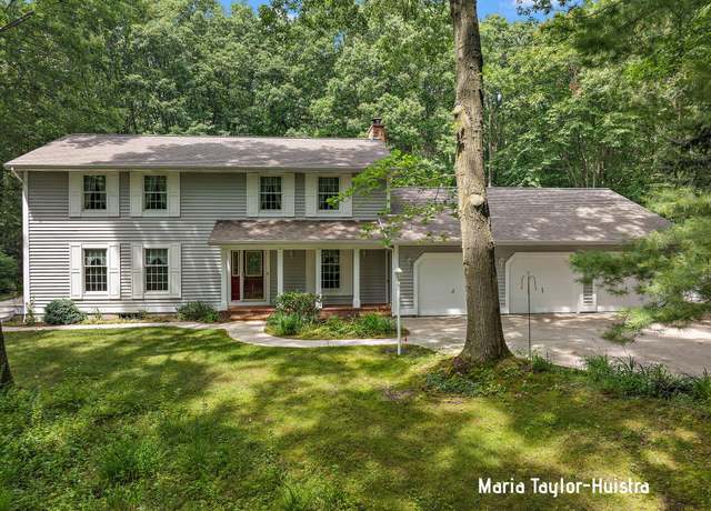 Property at 16945 Aliquot Dr, West Olive, MI 49460, 3 beds, 3 baths