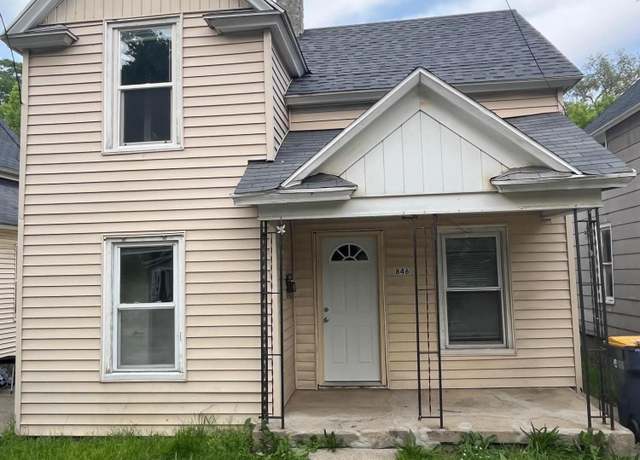 Property at 846 Lafayette Ave NE, Grand Rapids, MI 49503, 4 beds, 1 bath