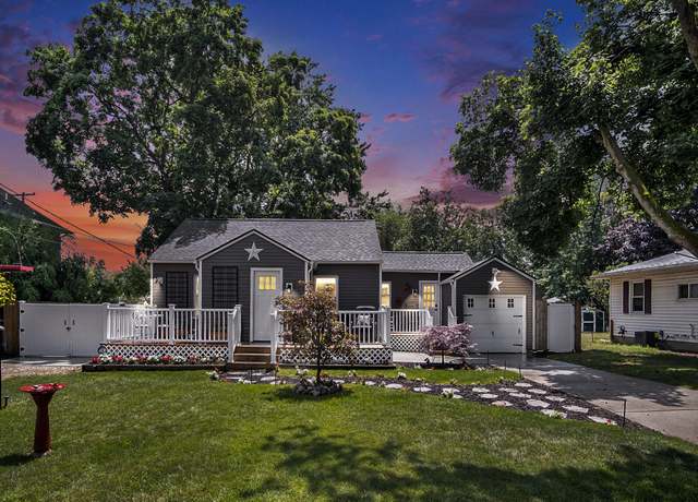 Property at 938 Cogswell St NW, Grand Rapids, MI 49544, 3 beds, 2 baths