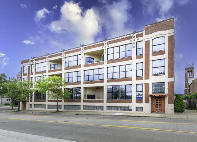 Property at 109 W Washington Ave #1, Jackson, MI 49201, 1 bed, 1.5 baths