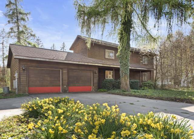 Property at 8720 Turner Rd, Lakeside, MI 49116, 3 beds, 2 baths