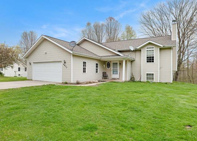 Property at 4477 Egner St NE, Cedar Springs, MI 49319, 3 beds, 2 baths