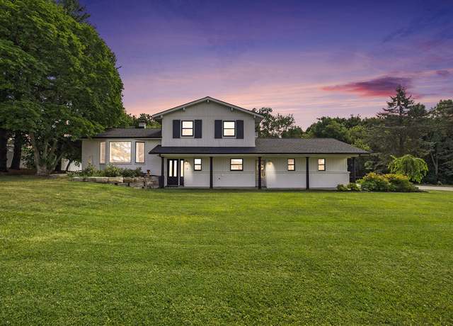 Property at 10330 Burlingame Ave SW, Byron Center, MI 49315, 3 beds, 2 baths