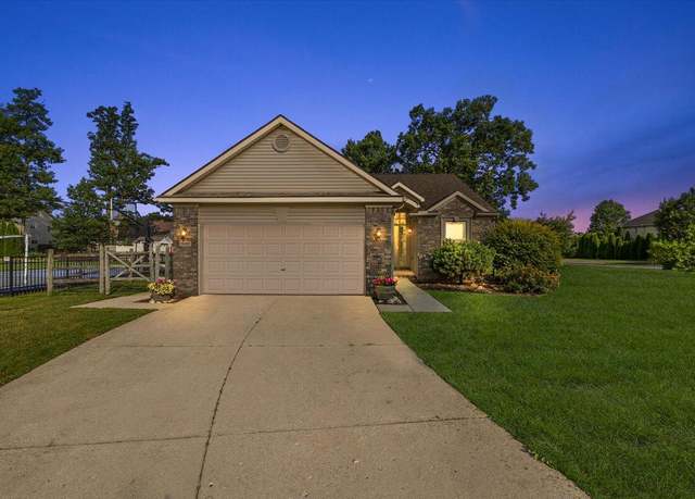 Property at 15257 Oak Valley Ln, Monroe, MI 48161, 3 beds, 2 baths